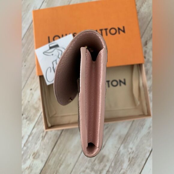 🌺RARE🌺 Louis Vuitton Damier Ebene Caissa Wallet (CA3168) - Picture 7 of 16